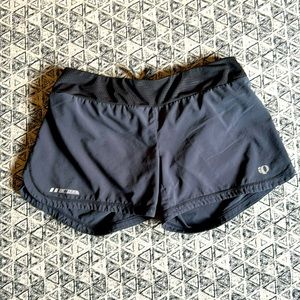Pearl Izumi Pro Women’s Fly Running Shorts with built-in Brief Medium